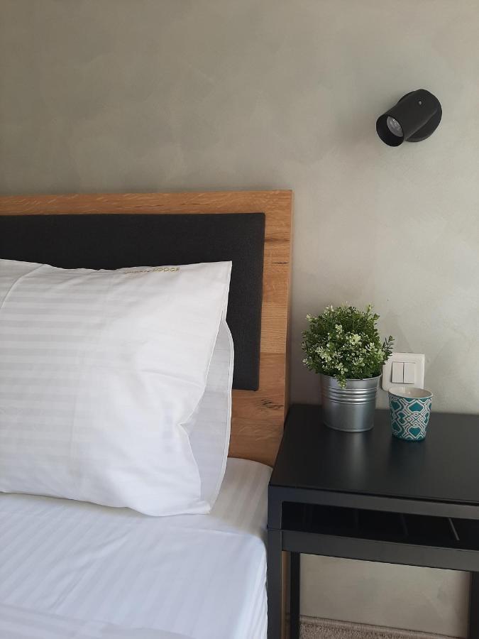 Urban Lodge Belgrado Exterior foto